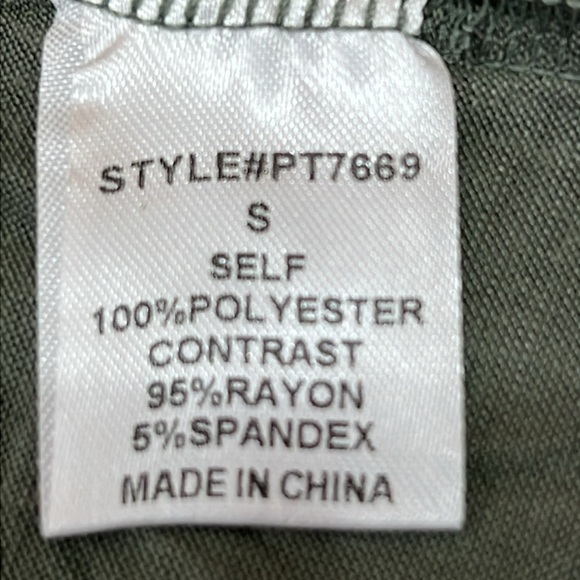 Papermoon (Stitch Fix) Women’s Top Size S Moss Green Floral Mixed Media NWT - Picture 8 of 11